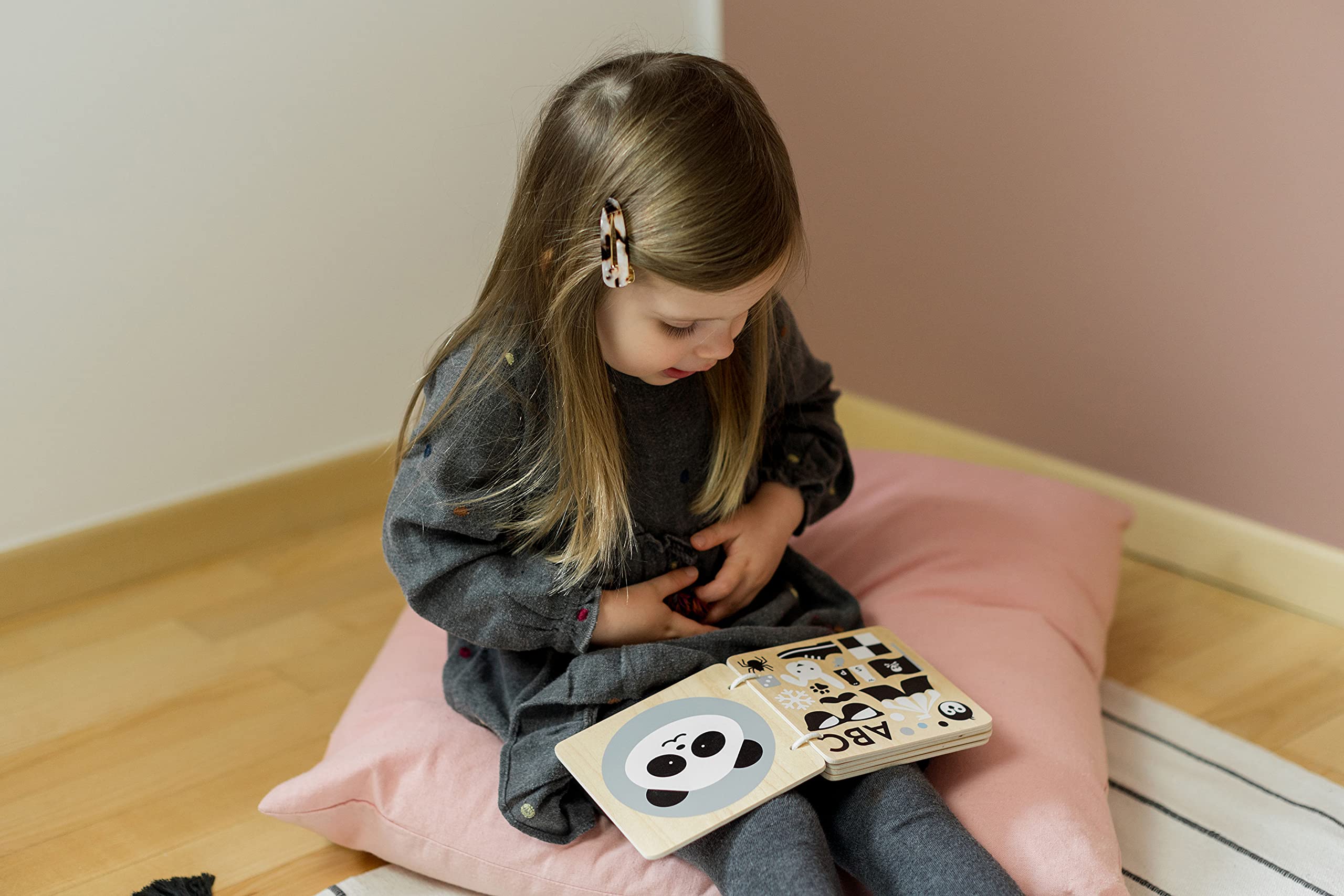 kindsgut-holzbuch-babybilderbuch-farben-bilderbuch-aus-holz image 3