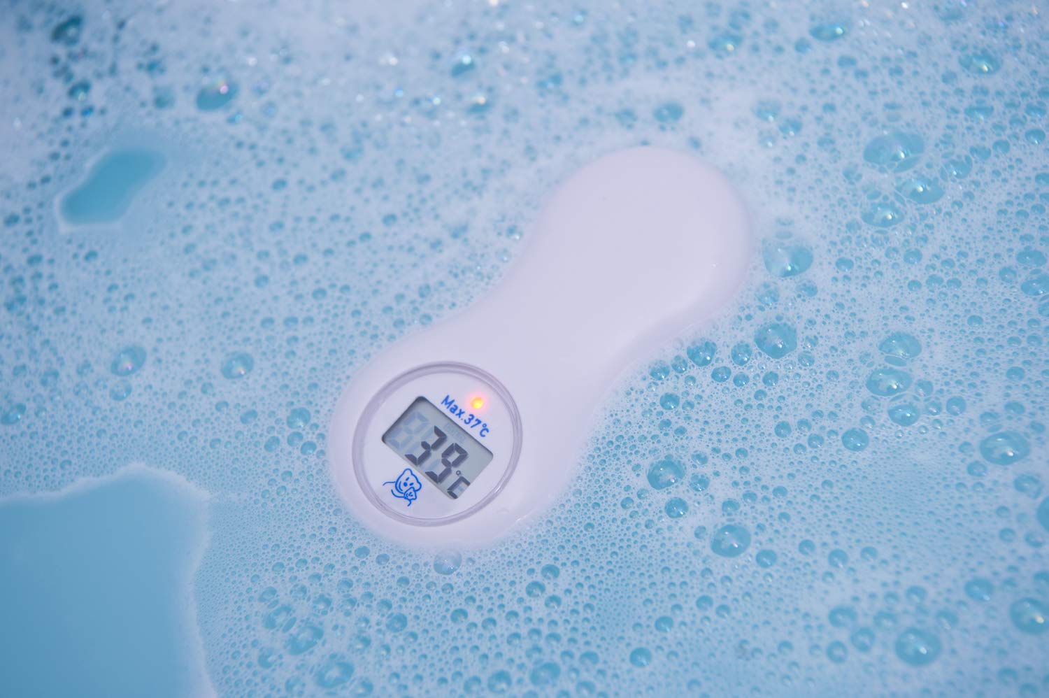 rotho-babydesign-digitales-badethermometer-mit-saugnapf-gr-n-12-5x5-8x2-5-cm image 5