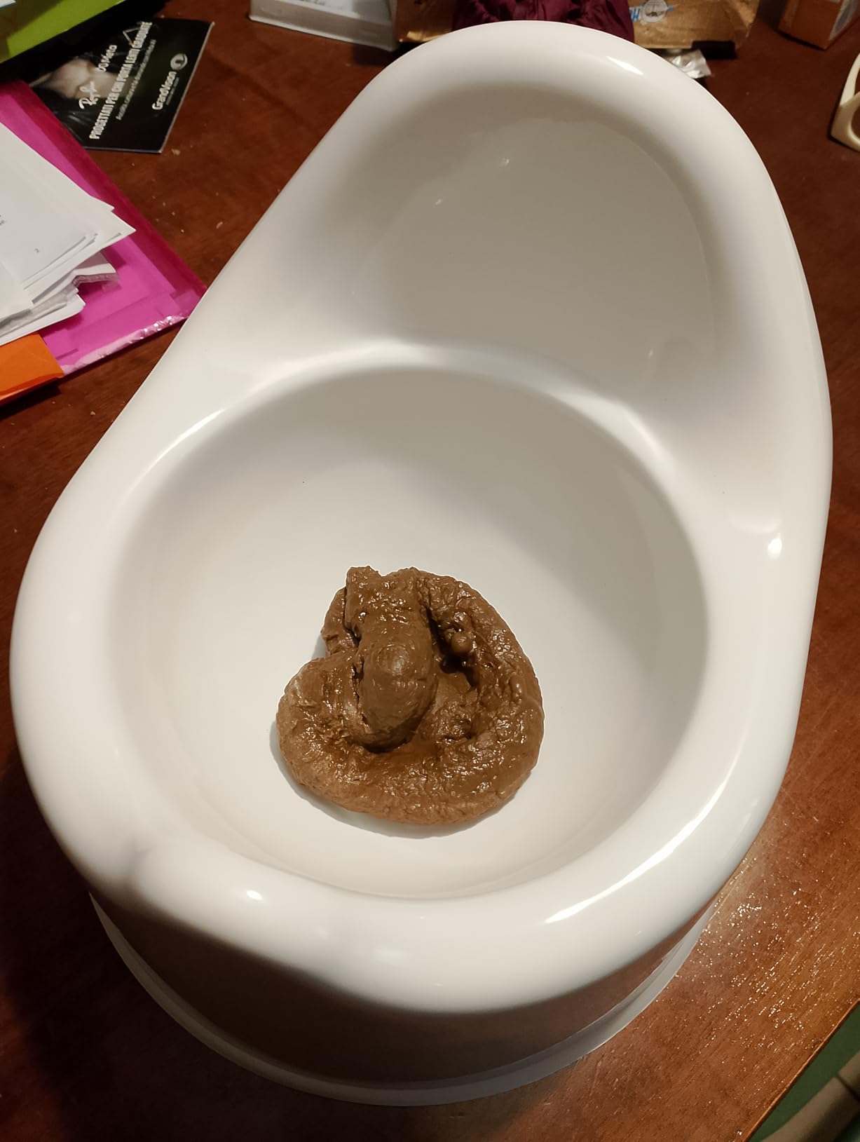 Süßes erstes Töpfchen
