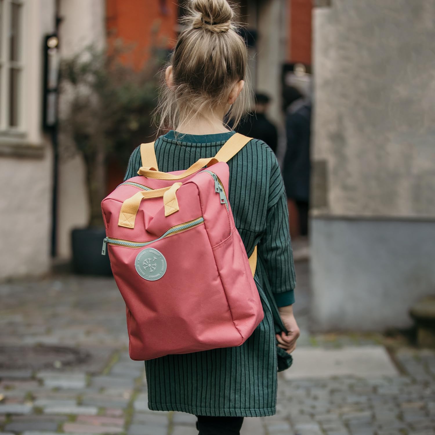 kindsgut-kinderrucksack-maxi-aus-recyceltem-pet-altrosa image 2
