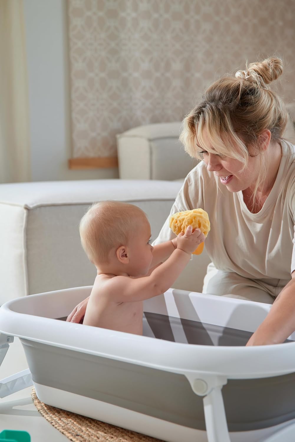 rotho-babydesign-baby-bath-2-go-faltbadewanne-grau image 5