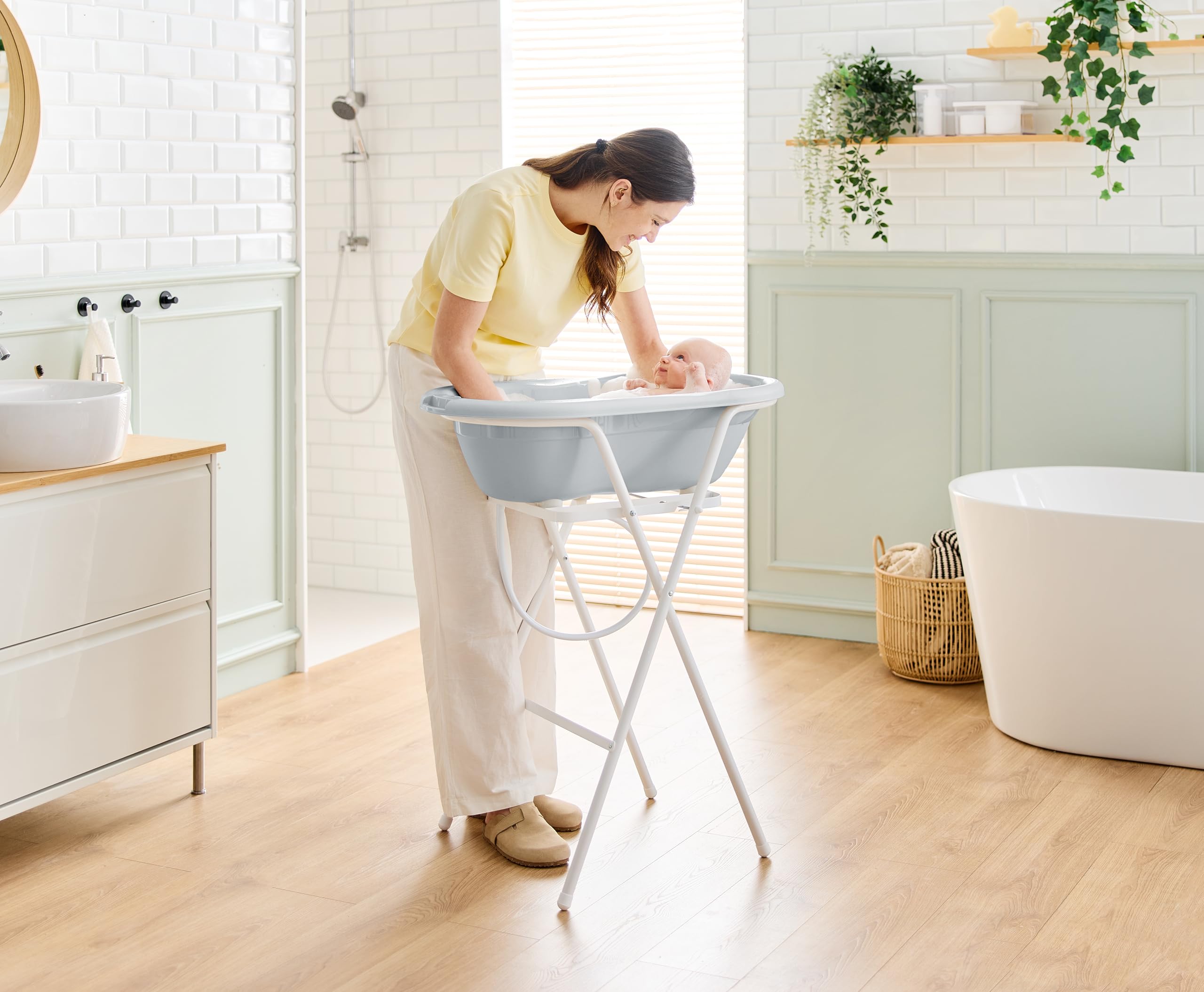 rotho-babydesign-top-badewanne-recycelt-grau-babybadewanne-mit-st-psel image 8