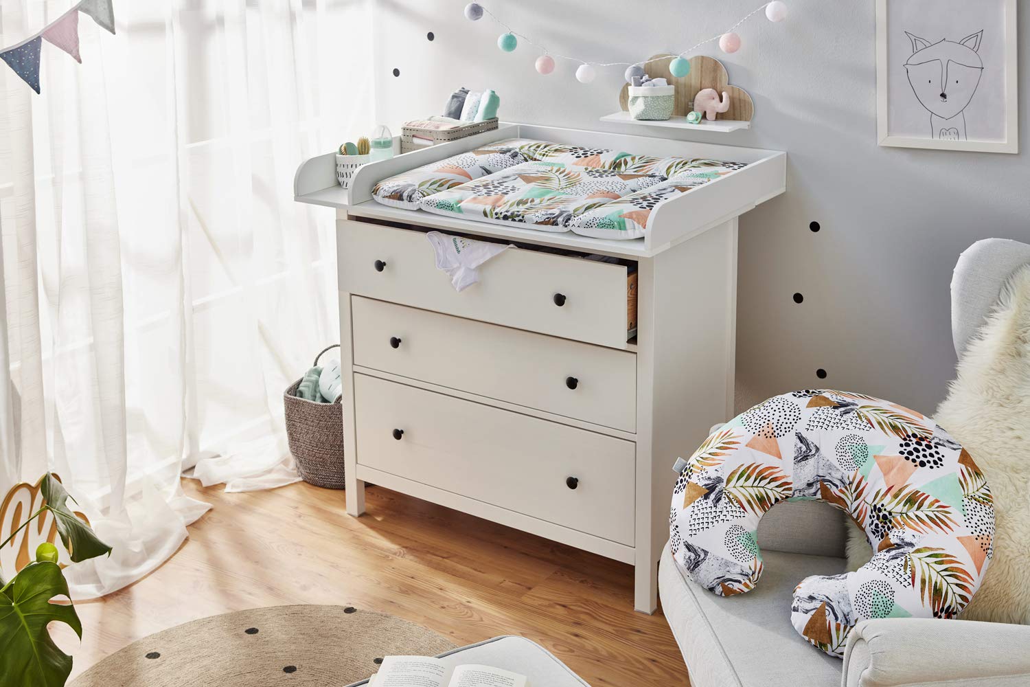 rotho-babydesign-stillkissen-mini-180-x-33-cm-modern-paradise image 4